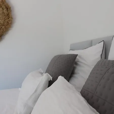 Babette & Bed & Bath * Orvin