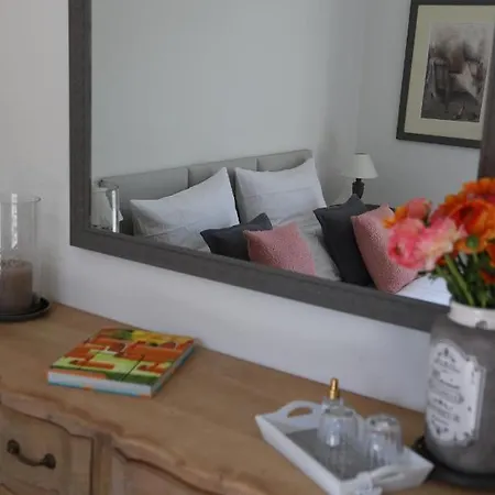 Babette & Bed & Bath بيت ضيافة *