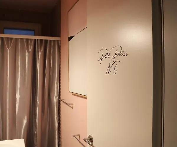 Babette & Bed & Bath Guest house