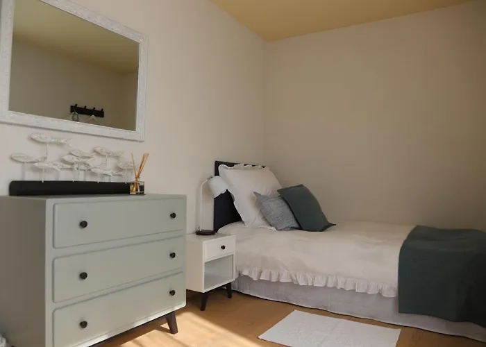 Babette & Bed & Bath Orvin